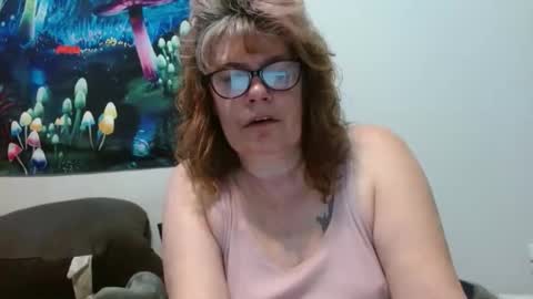 Snapshot of lucylling chatting on 02.14.26 lucylling online show from 02.14.26