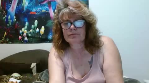 Snapshot of lucylling chatting on 02.15.26 lucylling online show from 02.15.26