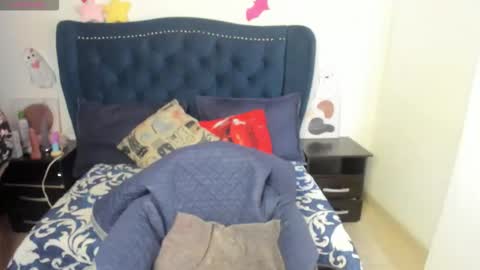 Lucy Petit online show from 10.17.25