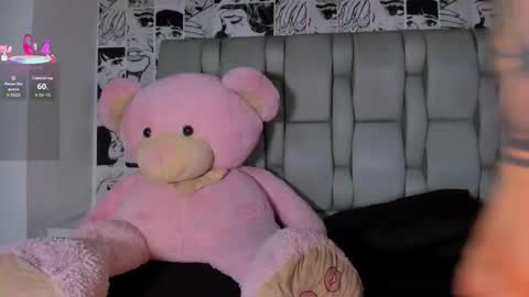 Snapshot of lucyrosse_ chatting on 09.30.25 Lucy online show from 09.30.25