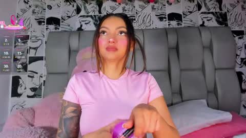Snapshot of lucyrosse_ chatting on 10.06.25 Lucy online show from 10.06.25
