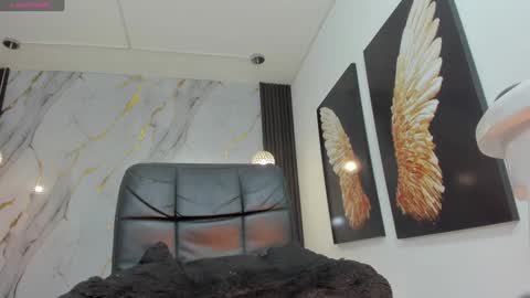 Luciana online show from 01.12.25