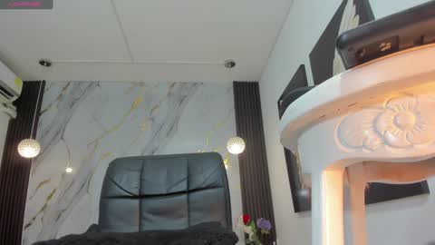 Luciana online show from 01.12.25