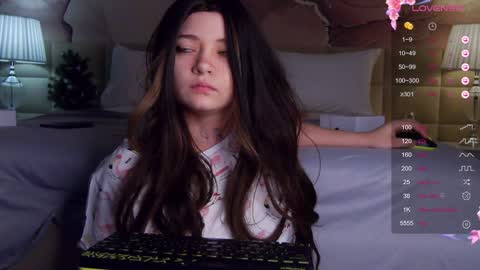 lucyvee online show from 12.17.24