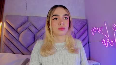 Snapshot of lucyvegaa1 chatting on 12.12.24 Lucy Vega online show from 12.12.24