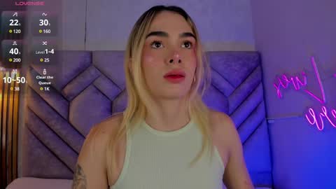 Snapshot of lucyvegaa1 chatting on 12.24.24 Lucy Vega online show from 12.24.24