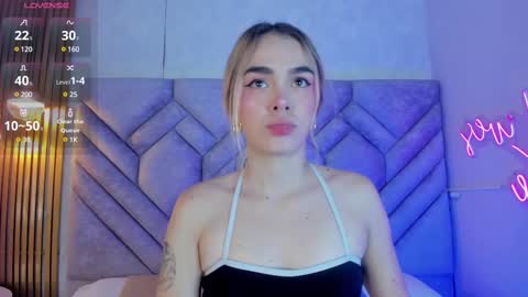 Snapshot of lucyvegaa1 chatting on 12.26.24 Lucy Vega online show from 12.26.24