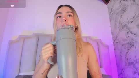 Snapshot of lucyvegaa1 chatting on 01.11.25 Lucy Vega online show from 01.11.25