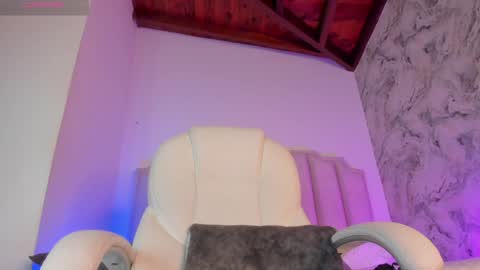 Snapshot of lucyvegaa1 chatting on 01.17.25 Lucy Vega online show from 01.17.25