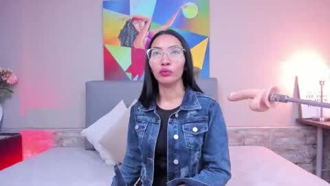 Lucy Liiu online show from 09.21.25