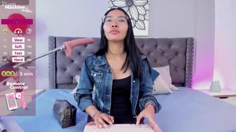 Lucy Liiu online show from 10.01.25