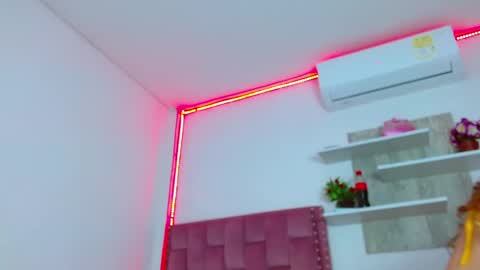 Snapshot of lucyy_start chatting on 01.30.25 LUCY online show from 01.30.25