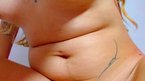 Snapshot of lucyy_start chatting on 03.02.25 LUCY online show from 03.02.25