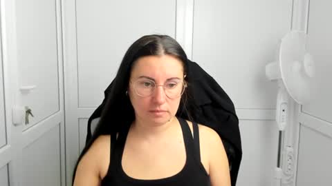 Snapshot of lucyycharm chatting on 06.16.26 Lucy online show from 06.16.26
