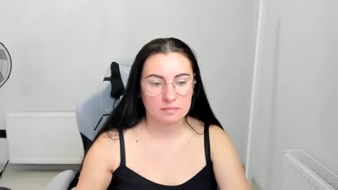 Snapshot of lucyycharm chatting on 06.23.26 Lucy online show from 06.23.26