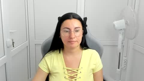 Snapshot of lucyycharm chatting on 07.02.26 Lucy online show from 07.02.26