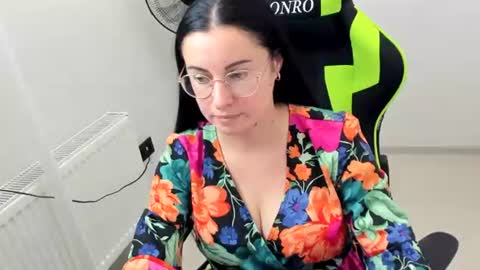 Snapshot of lucyycharm chatting on 07.20.26 Lucy online show from 07.20.26