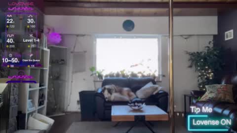 Luubeam             INSTA luubeammm TWITTER lunaisreallycu1 online show from 02.13.25