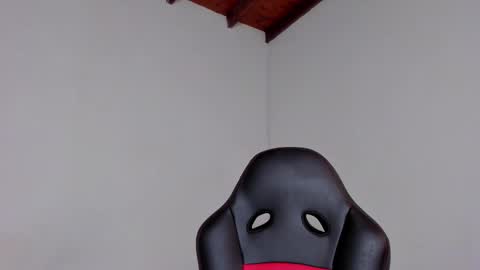 Luigi Vitale online show from 12.23.25