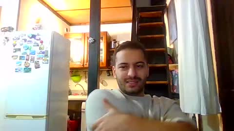 Snapshot of luigi281996 chatting on 12.19.24 luigi281996 online show from 12.19.24