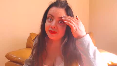 Cassie online show from 03.10.25