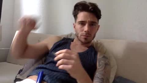 Snapshot of luisbadx chatting on 02.23.25 Luis Badx online show from 02.23.25