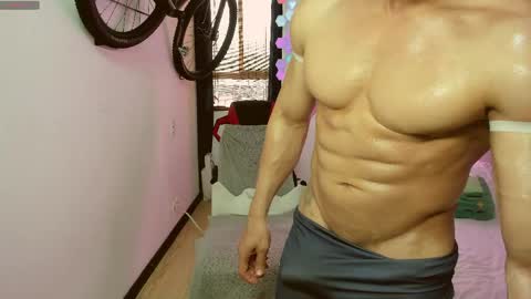 Snapshot of luisfernikesportboy chatting on 04.21.26 Luis Fer PVT IS OPEN online show from 04.21.26