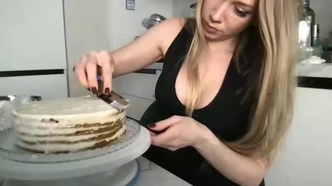 Snapshot of luiva13 chatting on 01.20.25 luiva13 online show from 01.20.25