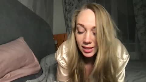 Snapshot of luiva13 chatting on 01.23.25 luiva13 online show from 01.23.25