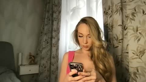 Snapshot of luiva13 chatting on 02.11.25 luiva13 online show from 02.11.25