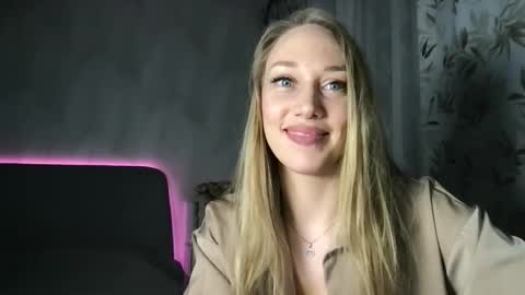 Snapshot of luiva13 chatting on 03.04.25 luiva13 online show from 03.04.25