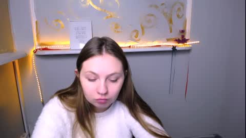 Snapshot of luizaheems_ chatting on 12.10.24 Luiza online show from 12.10.24