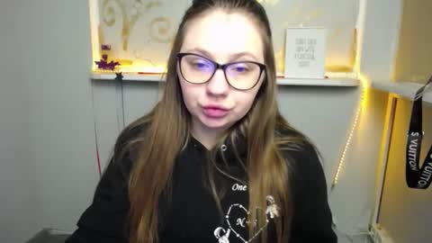 Snapshot of luizaheems_ chatting on 12.17.24 Luiza online show from 12.17.24