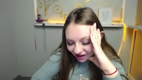 Snapshot of luizaheems_ chatting on 01.10.25 Luiza online show from 01.10.25