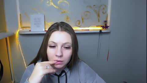 Snapshot of luizaheems_ chatting on 01.11.25 Luiza online show from 01.11.25