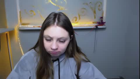 Snapshot of luizaheems_ chatting on 02.08.25 Luiza online show from 02.08.25