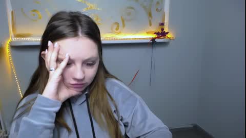 Snapshot of luizaheems_ chatting on 02.15.25 Luiza online show from 02.15.25