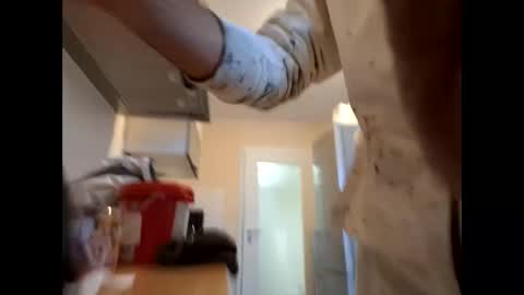 Snapshot of lukasschoetz chatting on 11.25.25 lukasschoetz online show from 11.25.25