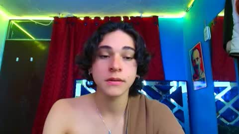 Snapshot of luke_howland chatting on 03.04.25 Luke online show from 03.04.25