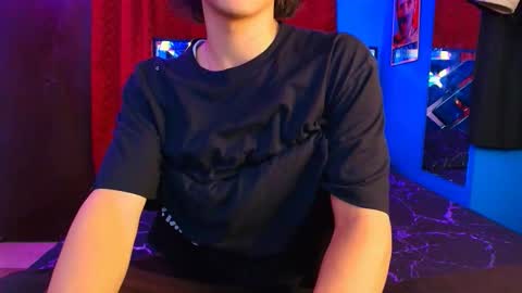 Snapshot of luke_howland chatting on 03.07.25 Luke online show from 03.07.25