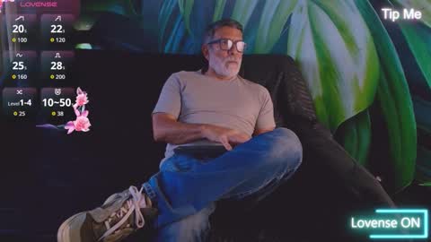 Luke Crews online show from 12.21.25