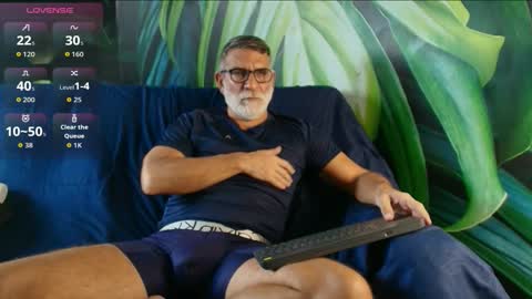 Luke Crews online show from 02.12.26