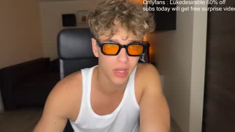 Snapshot of lukedesirable chatting on 06.30.26 lukedesirable online show from 06.30.26