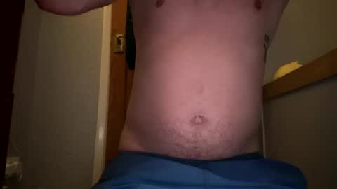 Snapshot of lukeeeeey96 chatting on 02.05.25 lukeeeeey96 online show from 02.05.25