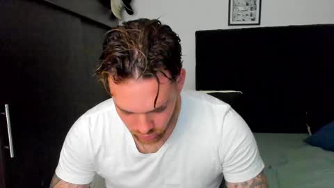 Snapshot of lukeglanton17 chatting on 02.19.25 Luke online show from 02.19.25