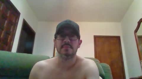 Snapshot of lukz88bigcock chatting on 12.26.24 Luke online show from 12.26.24
