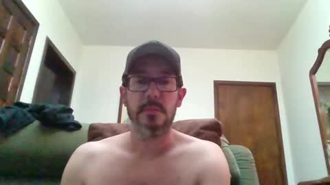 Snapshot of lukz88bigcock chatting on 09.20.25 Luke online show from 09.20.25
