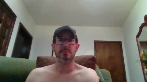 Snapshot of lukz88bigcock chatting on 05.03.26 Luke online show from 05.03.26