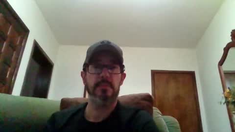 Snapshot of lukz88bigcock chatting on 06.18.26 Luke online show from 06.18.26