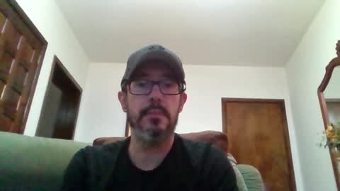 Snapshot of lukz88bigcock chatting on 06.20.26 Luke online show from 06.20.26